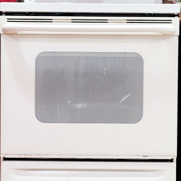 Fridge, microwave, stove, dishwasher - Picture 4 of 4